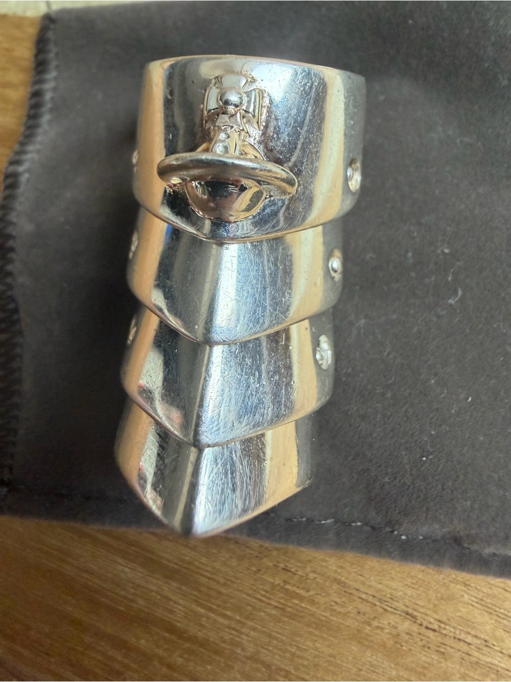Vivienne Westwood Sterling Silver Armour Ring w/ Orb - Excellent Pre Owned Cond - Picture 10 of 11